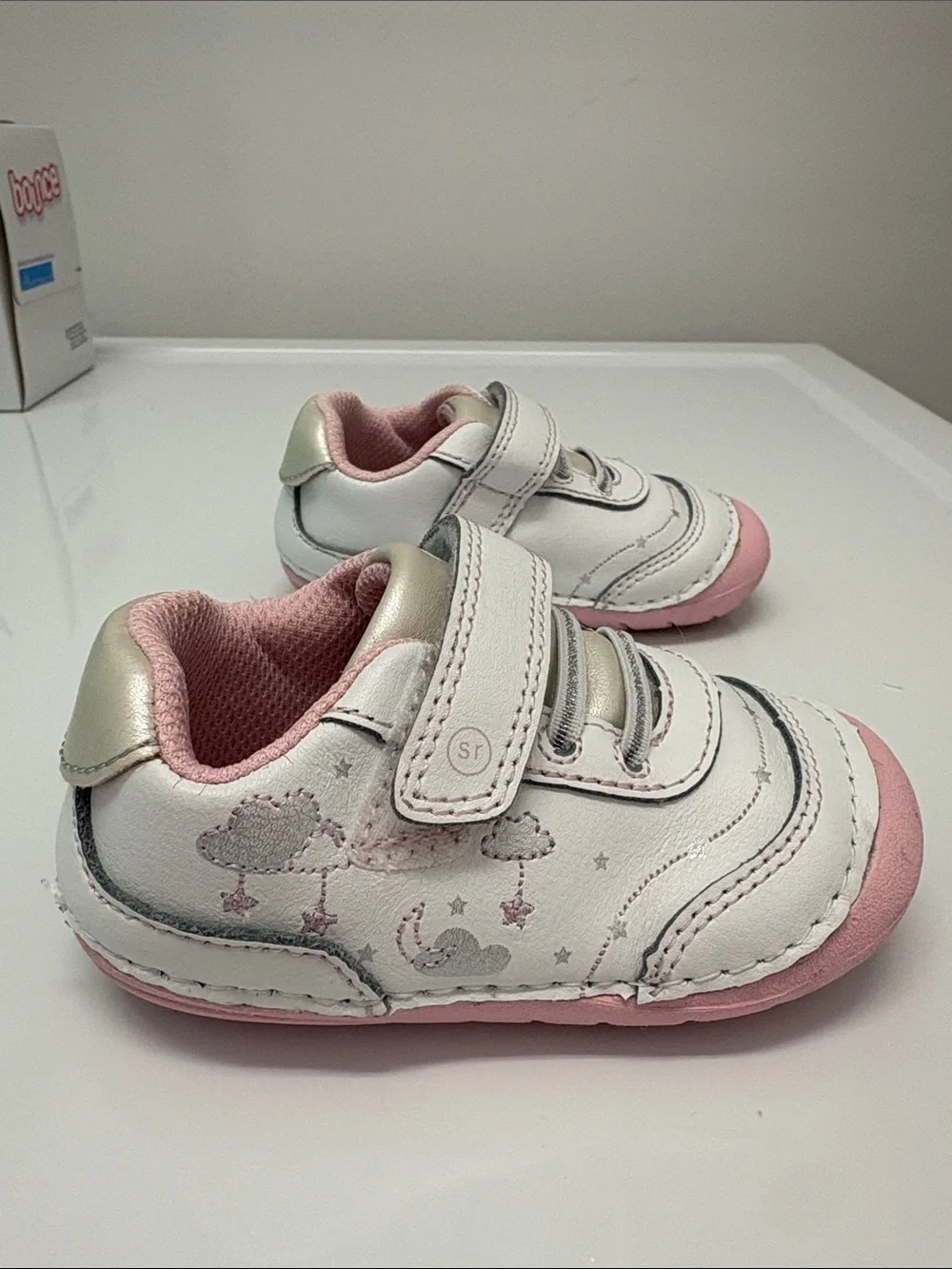Toddler Girls White and Pink stride rite Sneakers - Picture 4 of 5